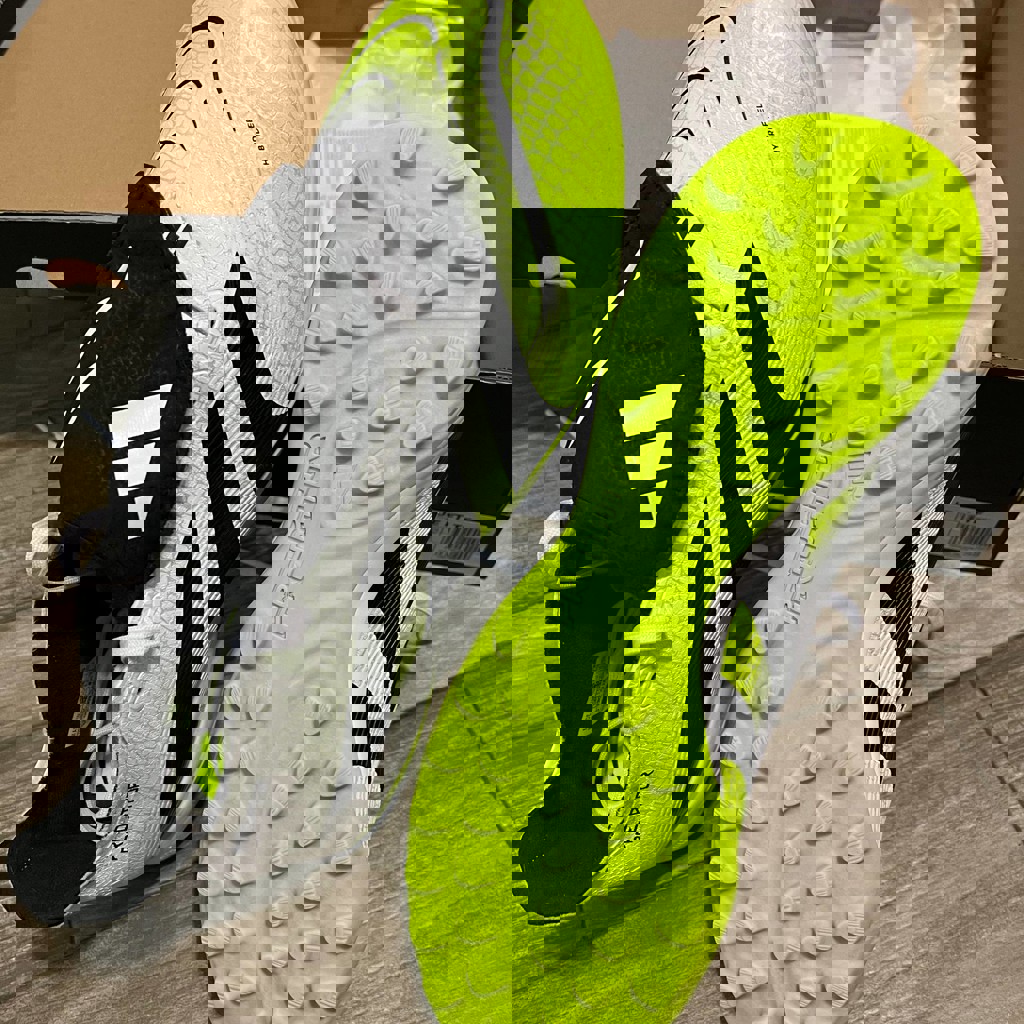 Сороконожки Adidas Predator League FT