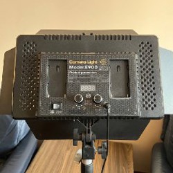 Светильник с Регулируемым Треногой - фото 2