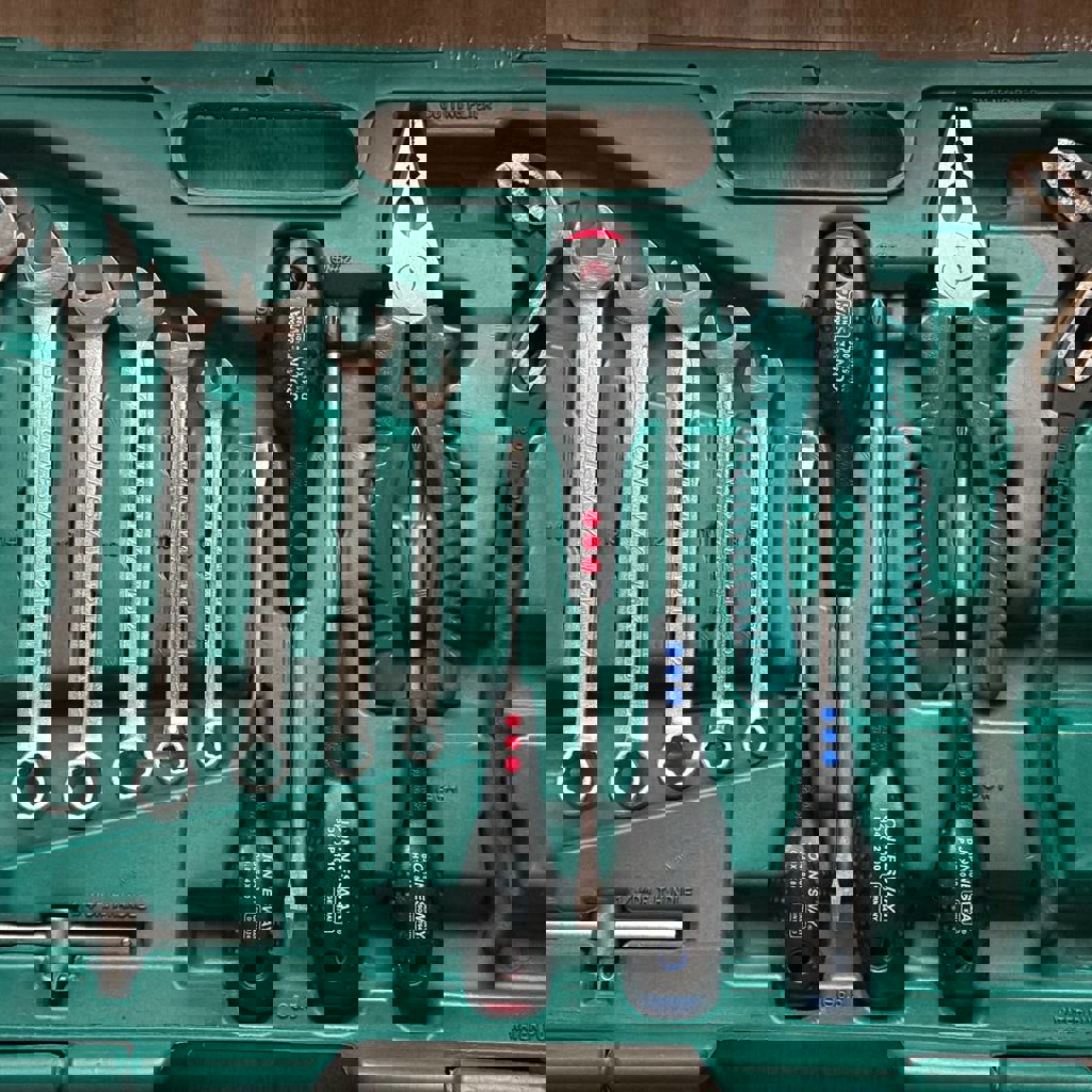 Набор инструментов Jonnesway S04H52460S