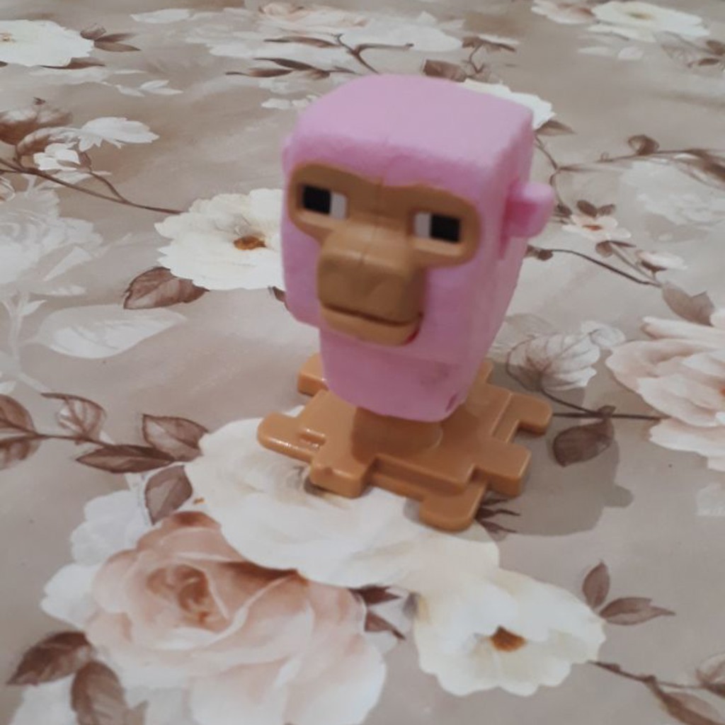 Фигурка 'розовая овца'