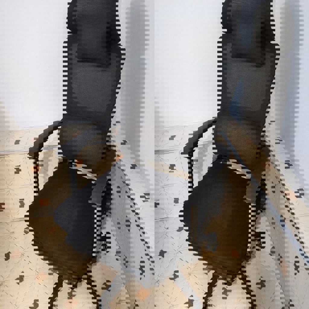 Офисное кресло