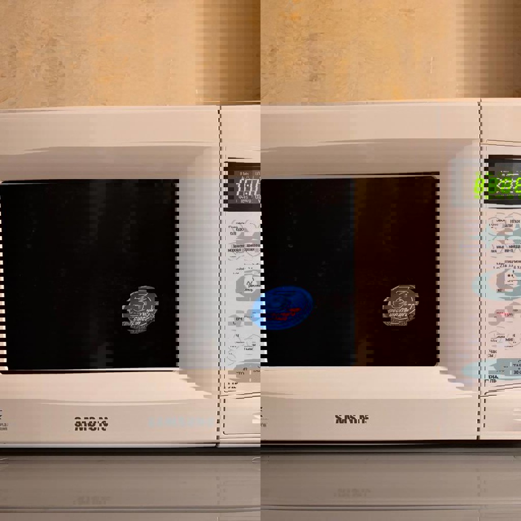 Микроволновая печь Samsung CE2738NR