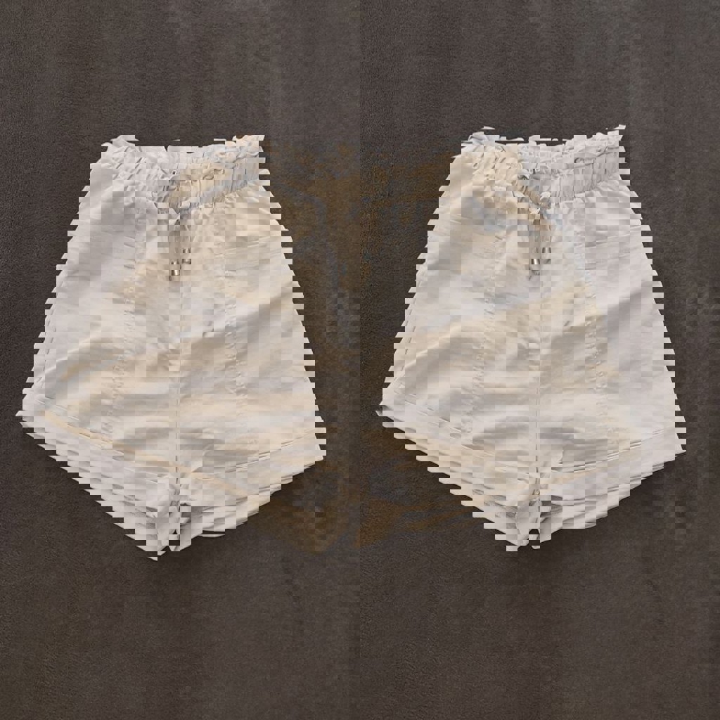 Шорты бежевые