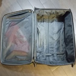 Большой чемодан - фото 4