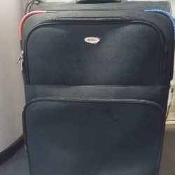 Большой чемодан - фото 2