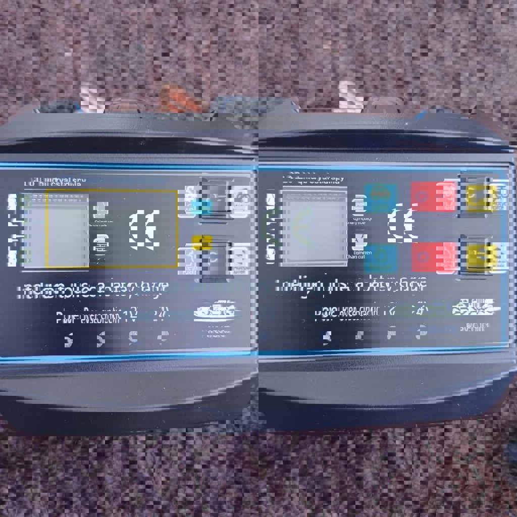 Зарядное устройство 12В/24В