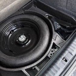 Volkswagen Tiguan - фото 8