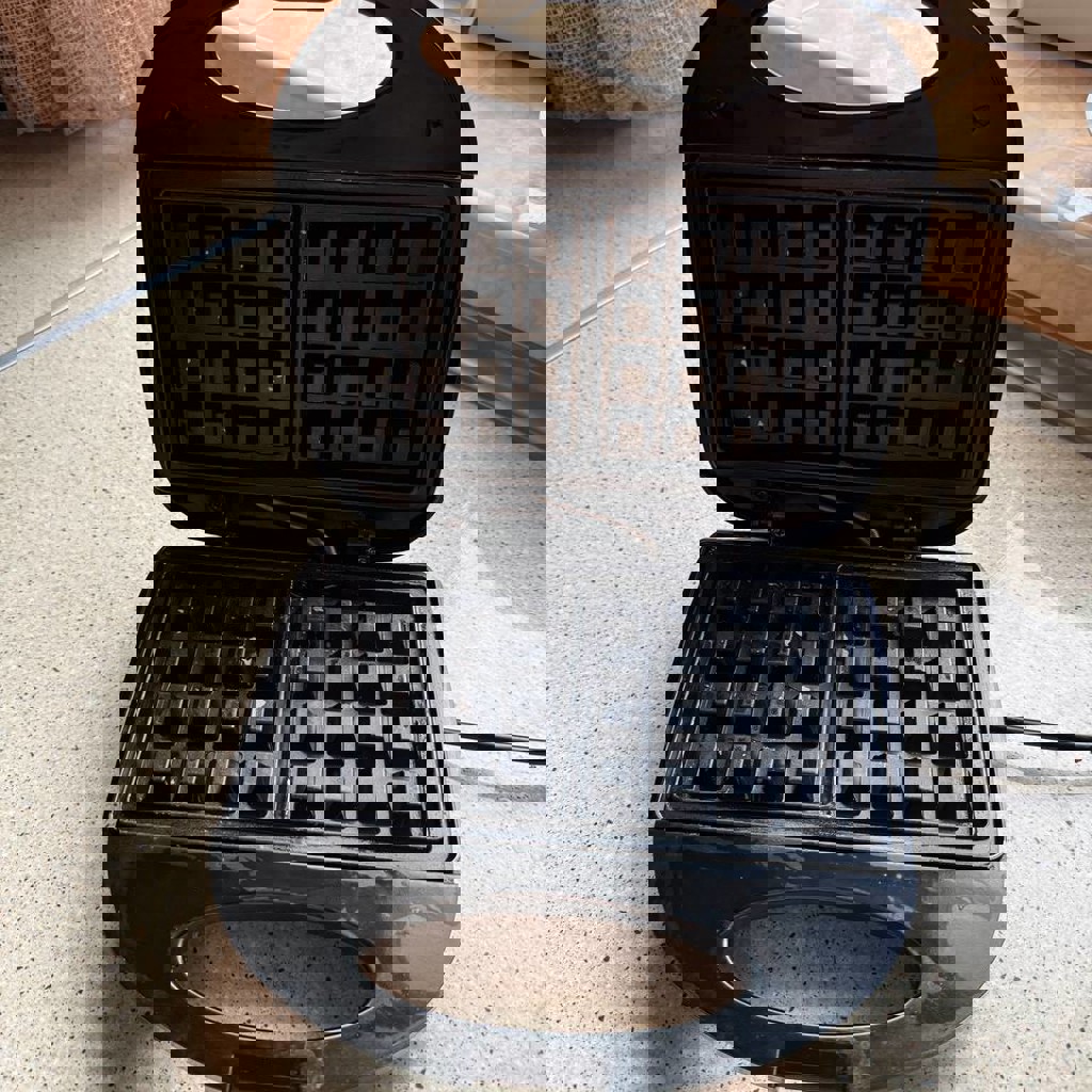 Вафельница для домашних вафель