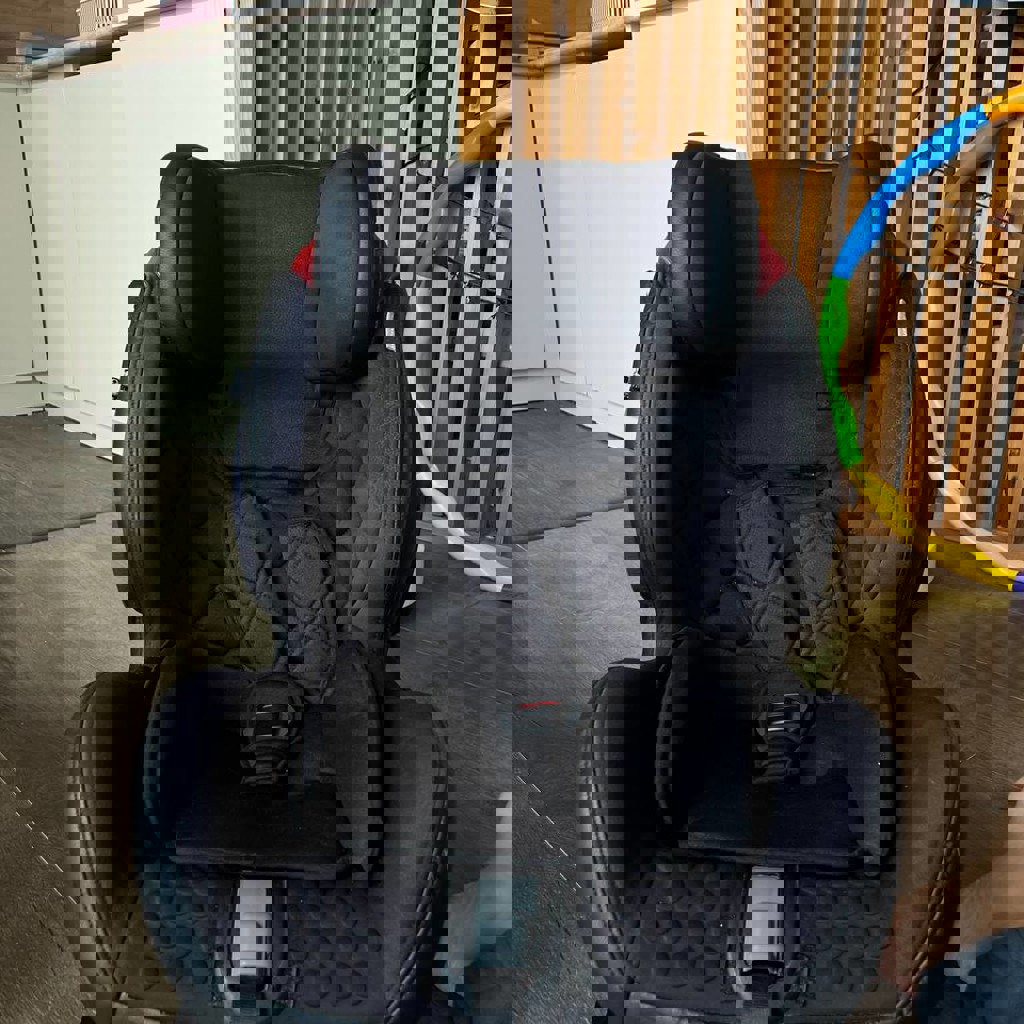 Автокресло Racer