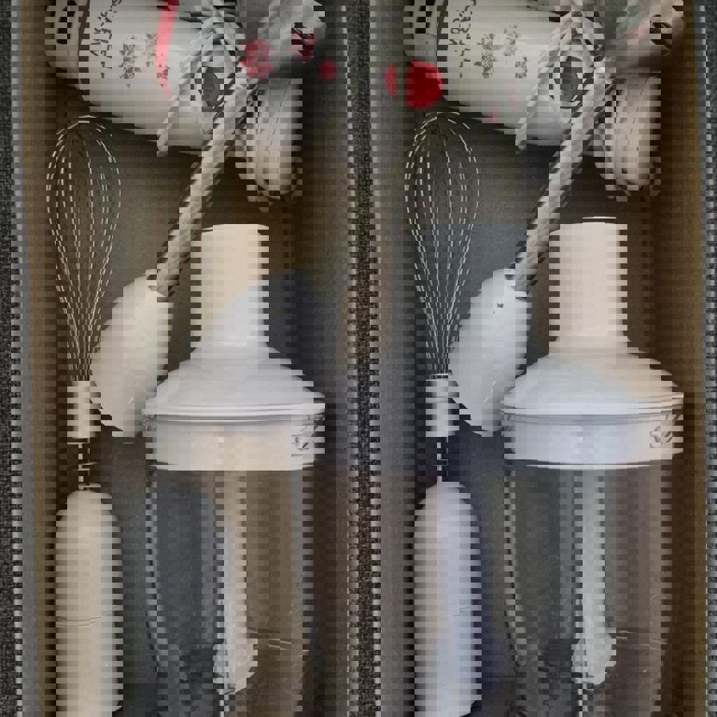 Блендер с набором насадок