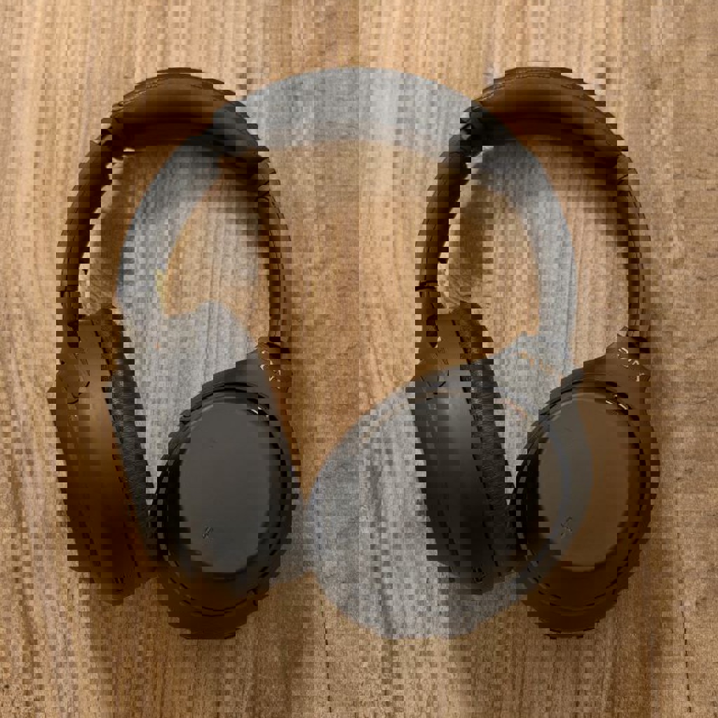 Наушники Sony XM4