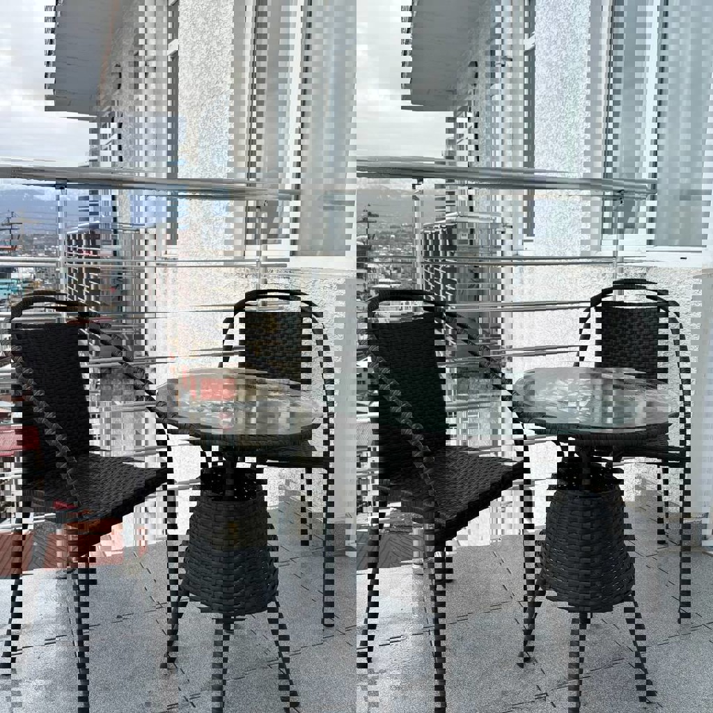 Комплект стол и два стула