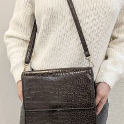 Сумка с крокодиловым тиснением - фото 3