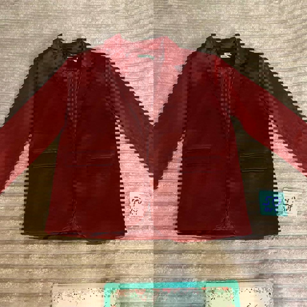 Шелковый красный пиджак