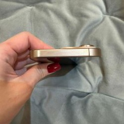 Apple iPhone 16 Pro - фото 6