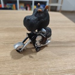 Игрушки из больших яиц - фото 6