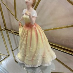 Коллекционная фарфоровая статуэтка “Deborah” - фото 6