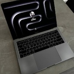 MacBook Pro 13 (2017) - фото 2