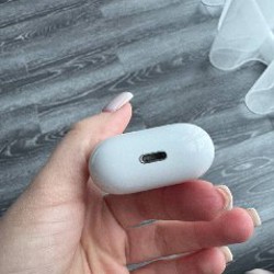 Наушники в сером кейсе - фото 2