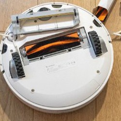 Xiaomi Mi Robot (1st Gen) - фото 2