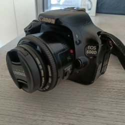 Canon 600D - фото 1