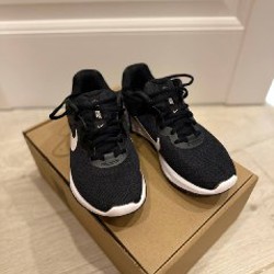 Кроссовки Nike - фото 1