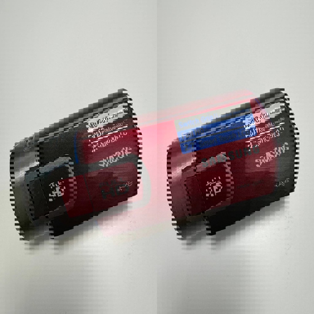 Камера Samsung HMX-Q20