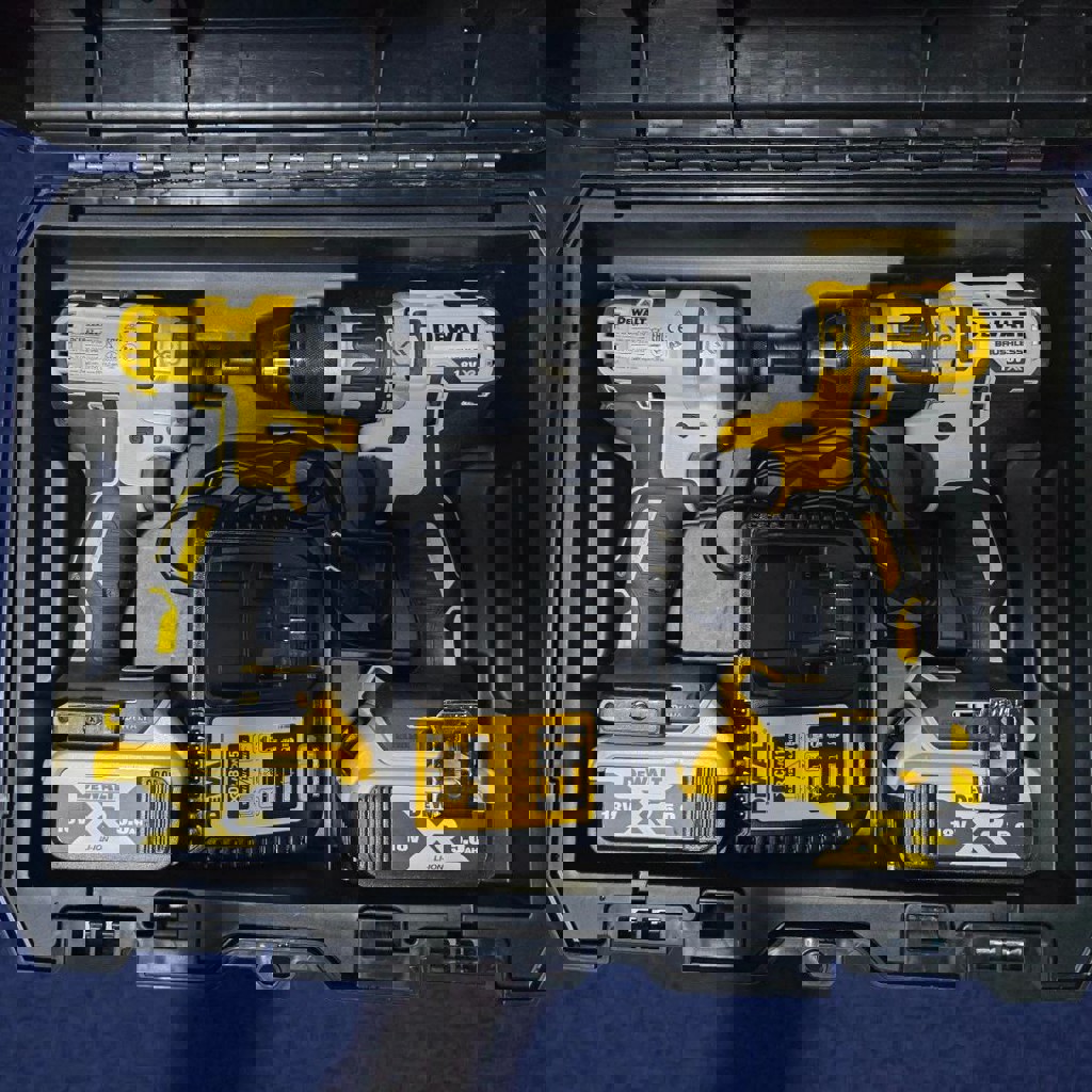 Аккумуляторный шуруповёрт Dewalt