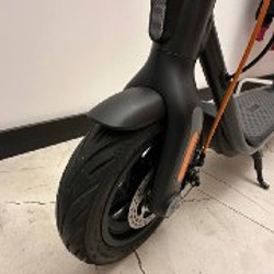 Электроскутер Segway Ninebot F2 Plus - фото 3