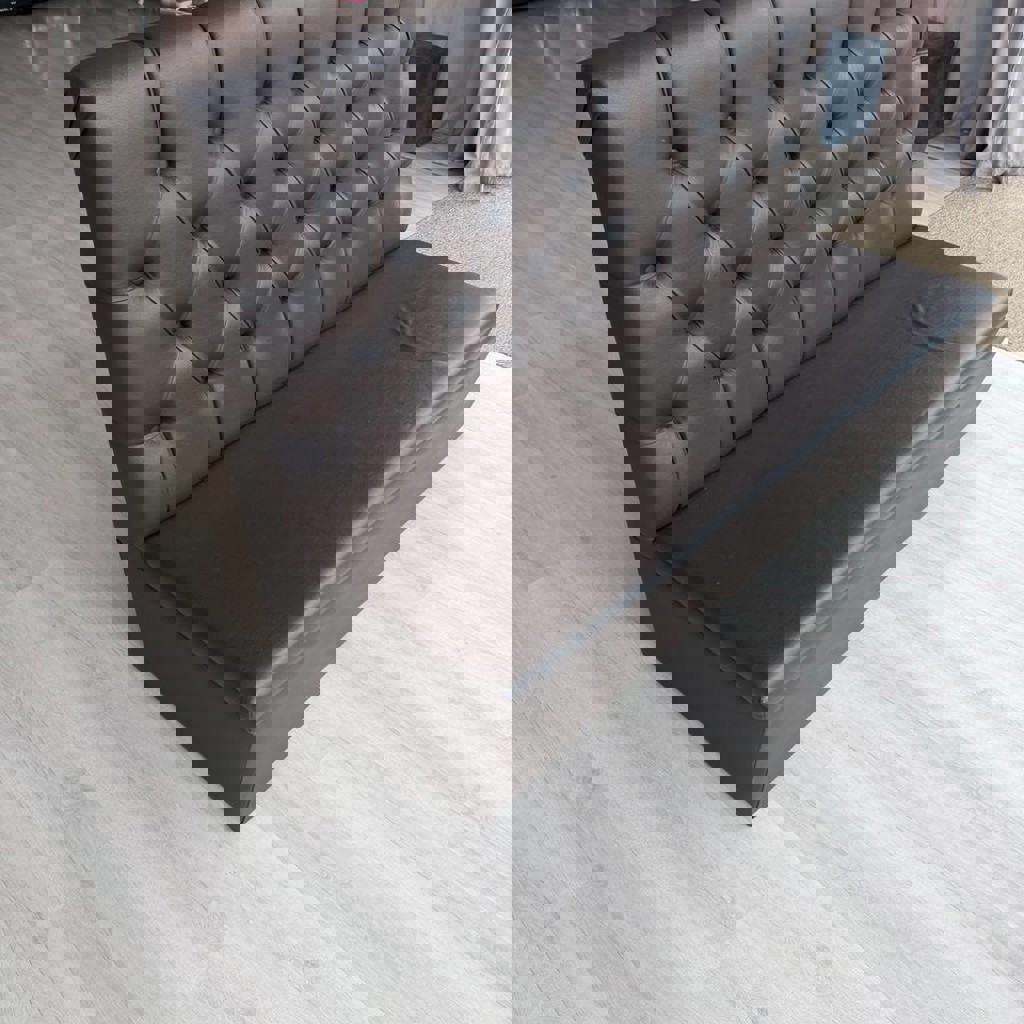 Кожаный диван