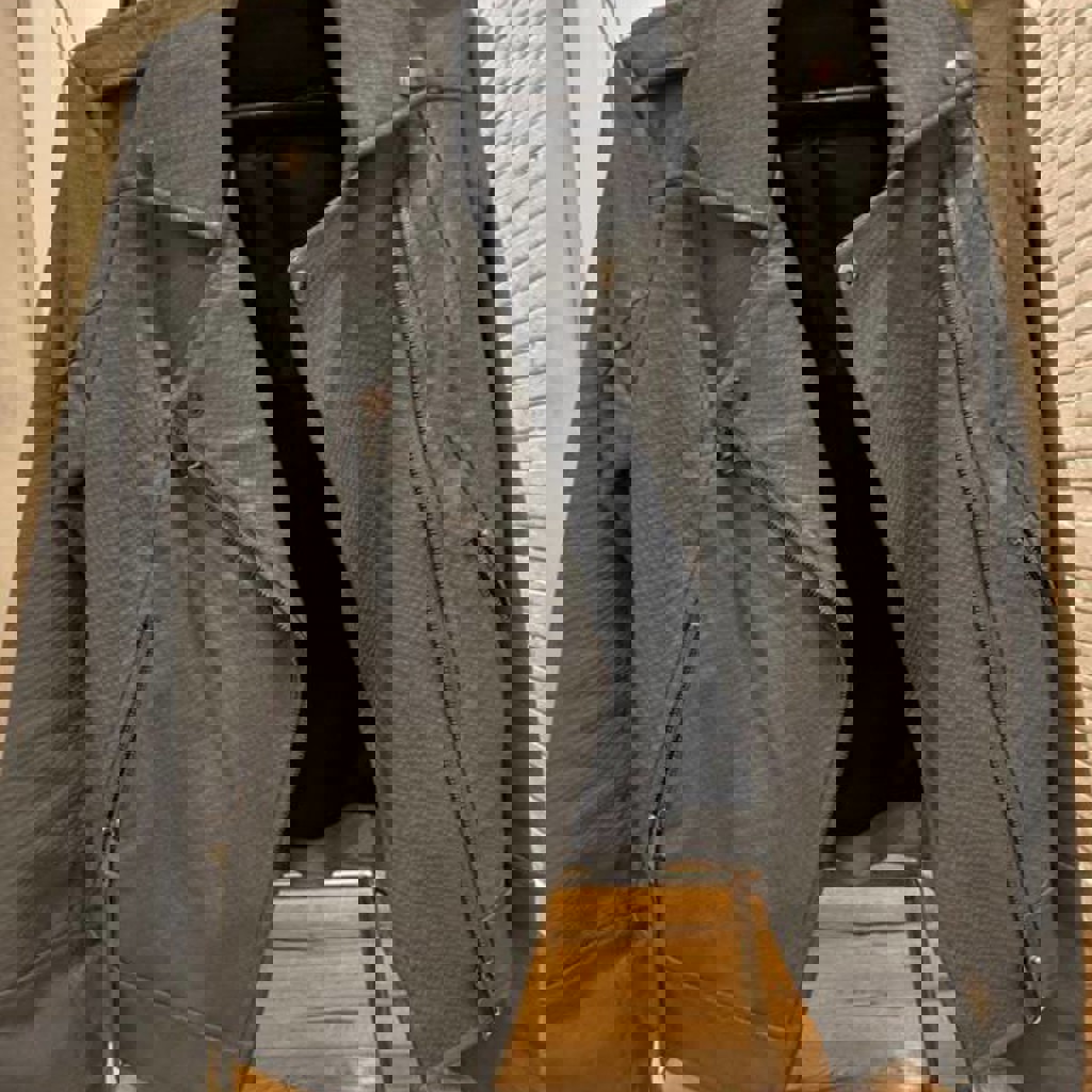 Куртка небесного голубого цвета