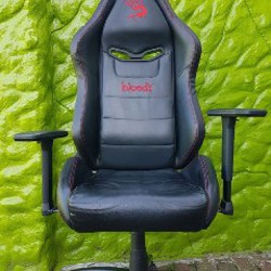 Игровое кресло A4Tech Bloody GC 350 - фото 3