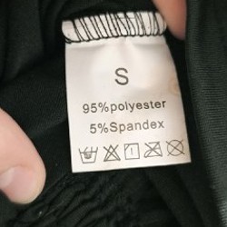 Чёрное платье с затяжками по бокам - фото 5