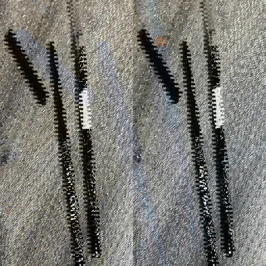 Карандаш для глаз LuxVisage и Relouis