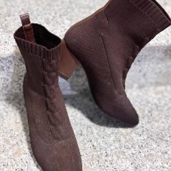 Кроссовки бежевые - фото 1