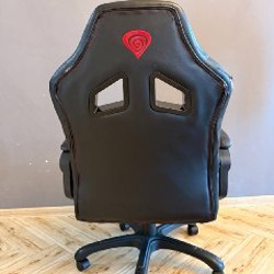 Компьютерное кресло с повреждениями - фото 5