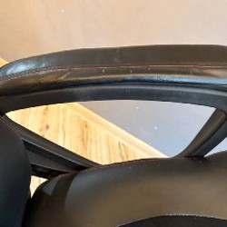 Компьютерное кресло с повреждениями - фото 7