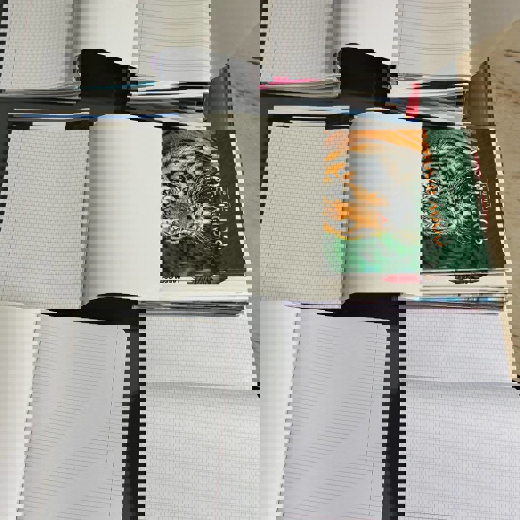 Тетрадь в клетку 18 листов