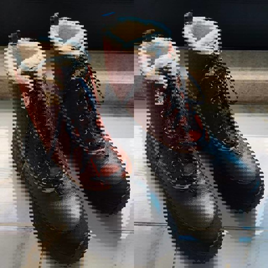 Кожаные меховые ботинки