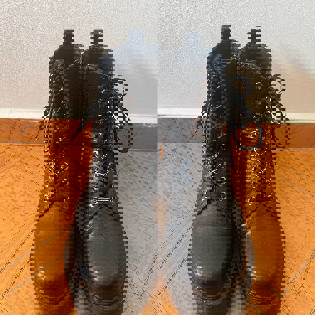 Ботинки черные