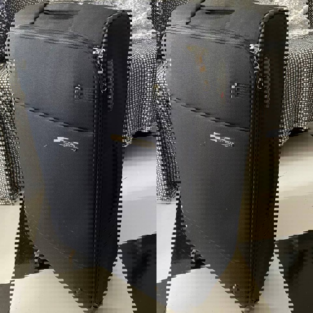 Чемодан Samsonite Base Boost