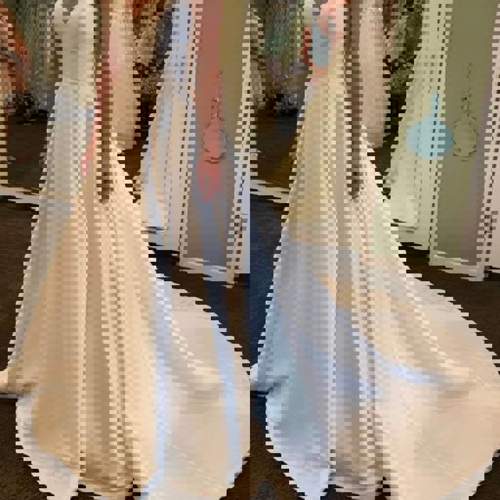 Свадебное атласное платье