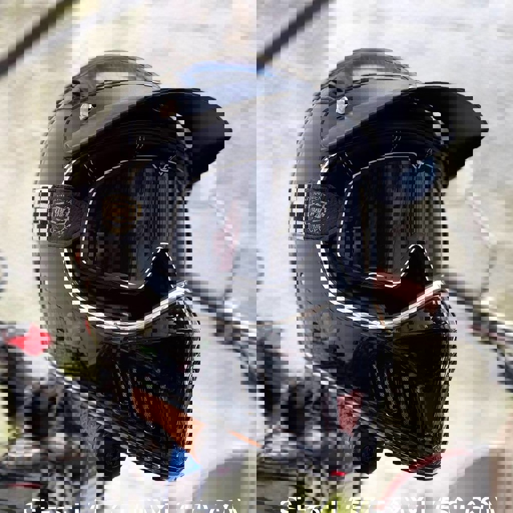 Шлем с маской