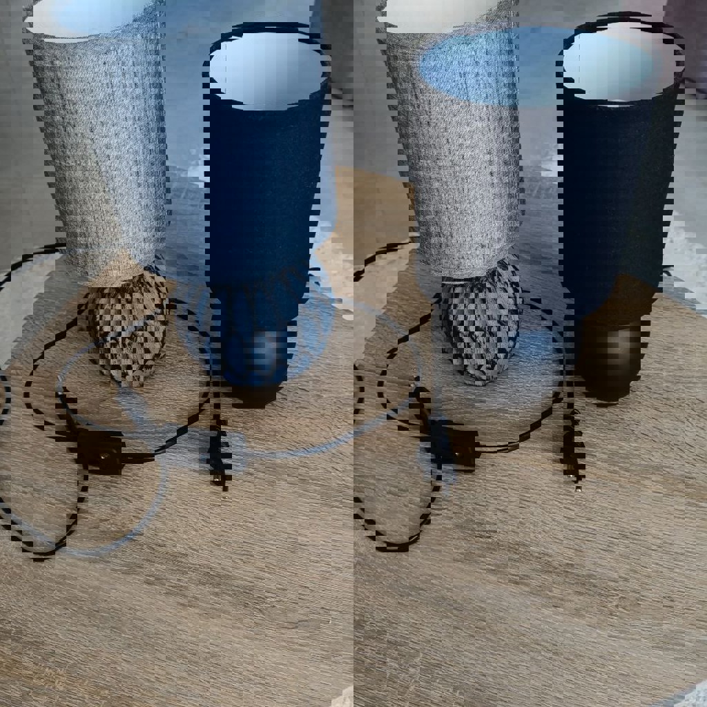 Настольная лампа