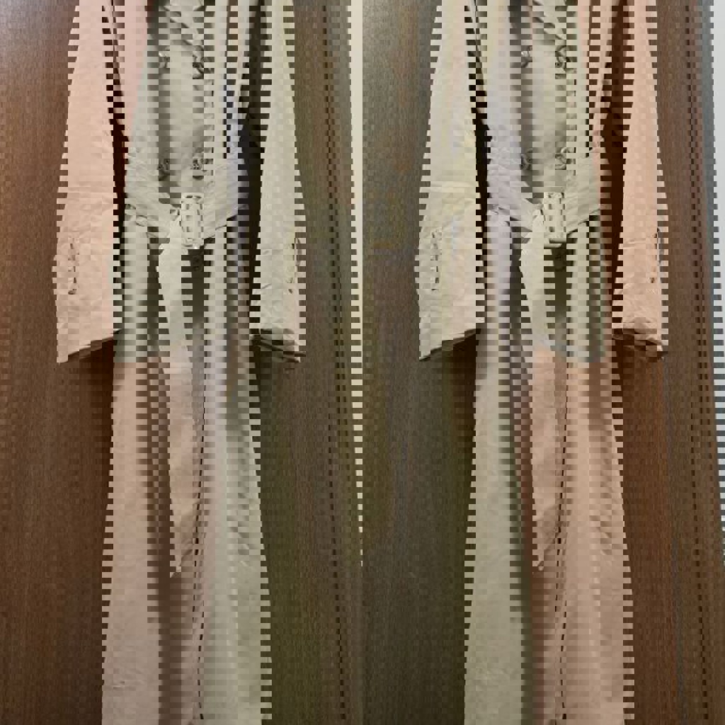 Женский плащ