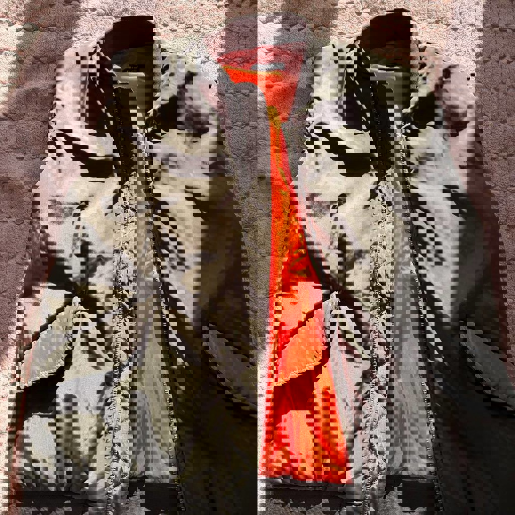 Разгрузка гардероба