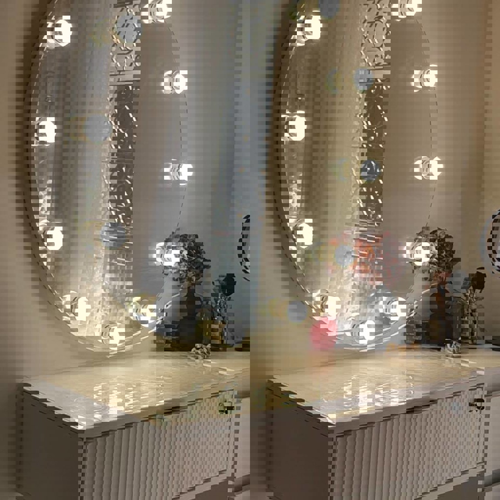 Зеркало для макияжа