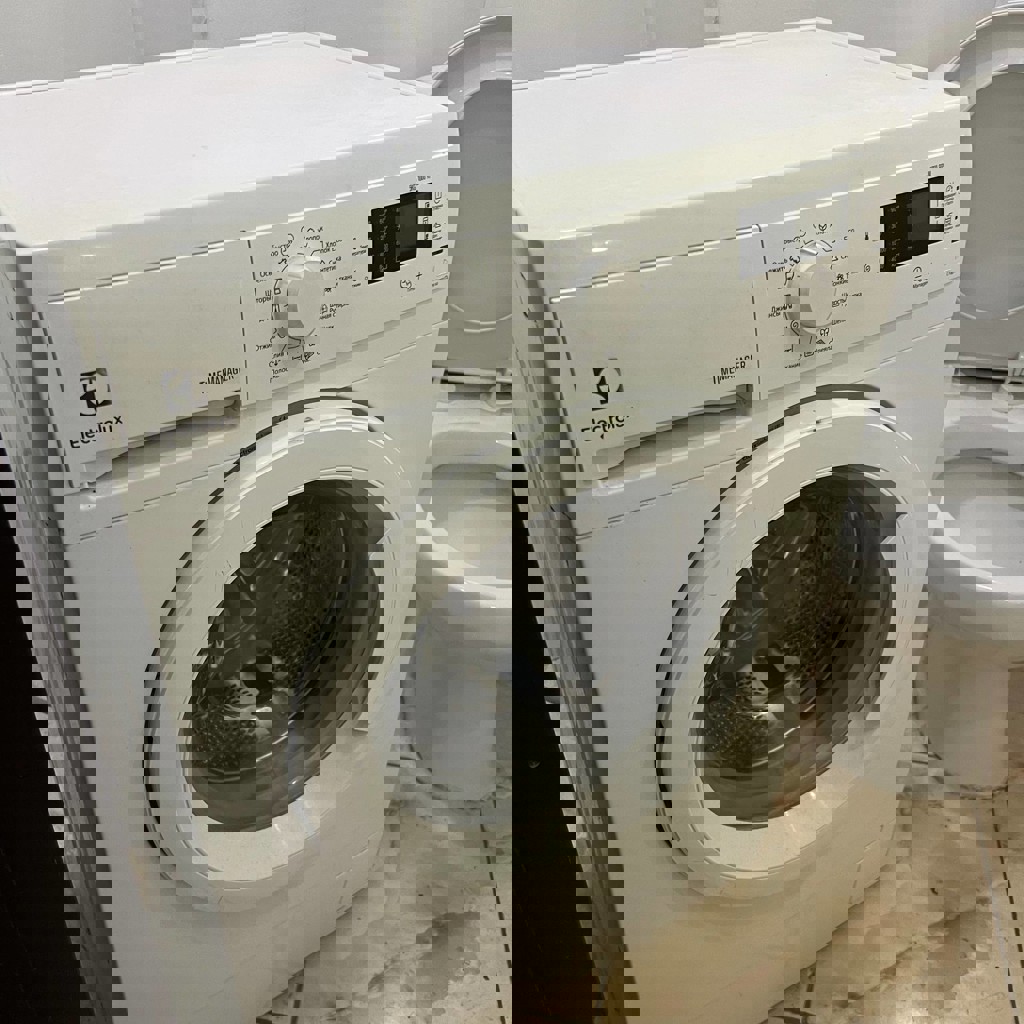 Стиральная машина Electrolux