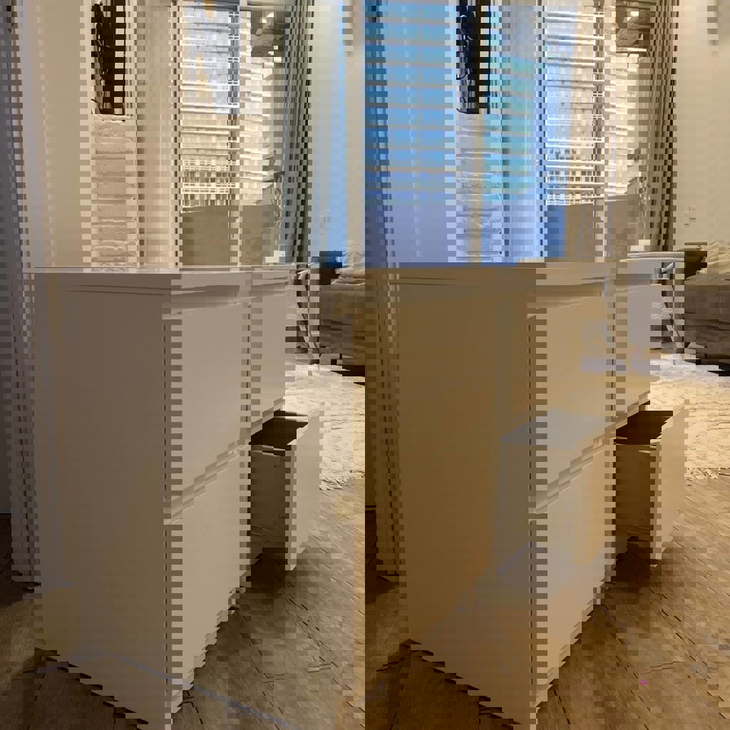 Тумбочка прикованная