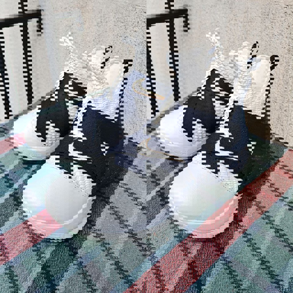 Кроссовки Nike LeBron Soldier XII SFG